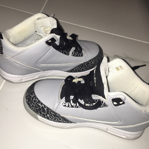 Boys Shaq Shoes - Picture 1 of 5